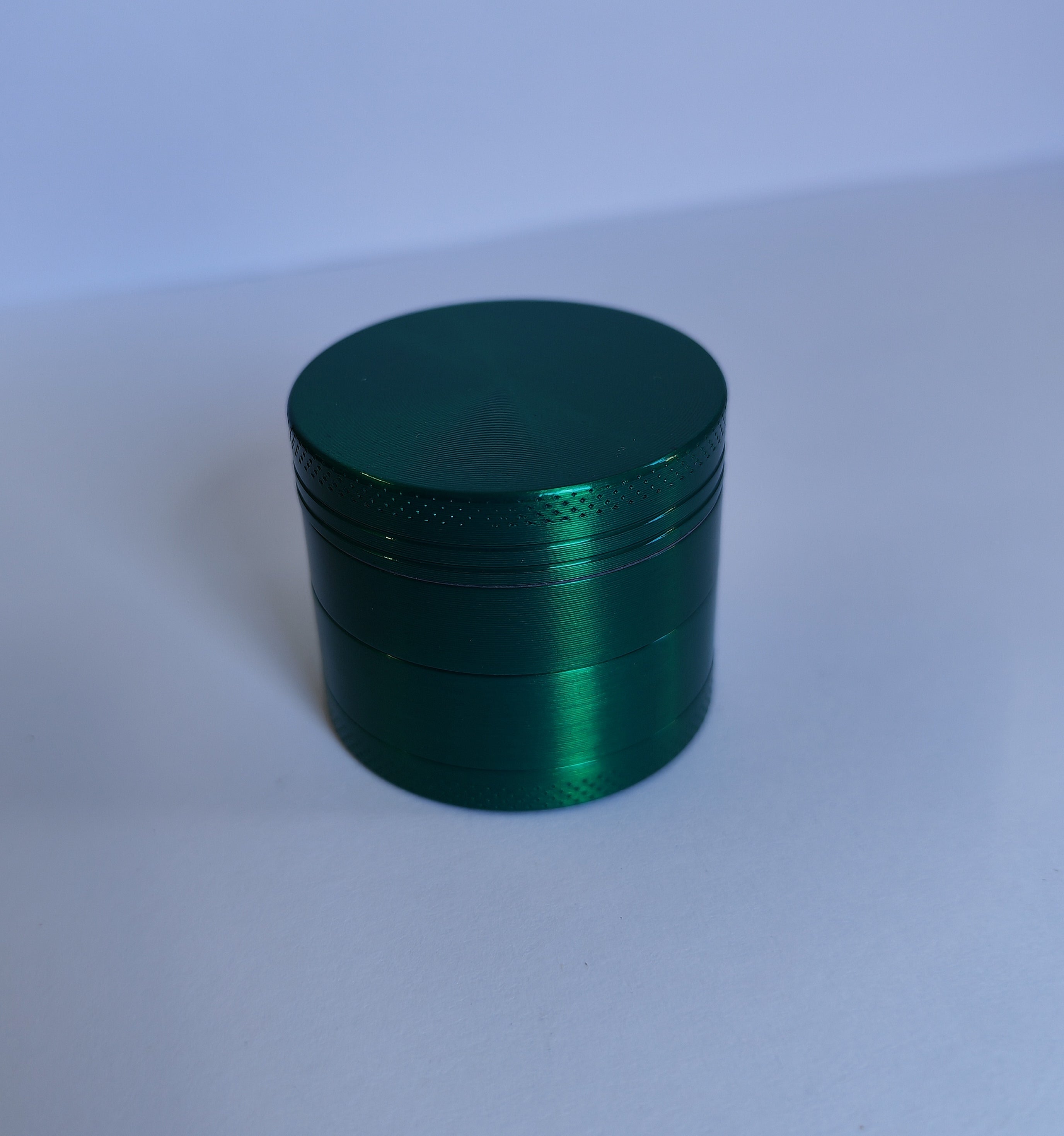 Plain Magnetic 4 Part Grinder