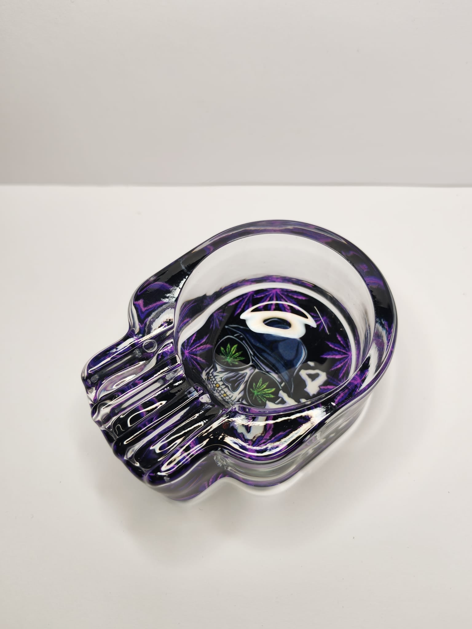 Wise Skies Glass Skull AshTray